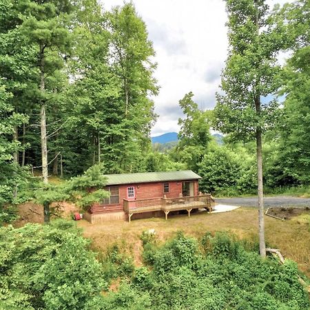 Quaint Log Cabin With Views Near West Jefferson Warrensville Eksteriør billede