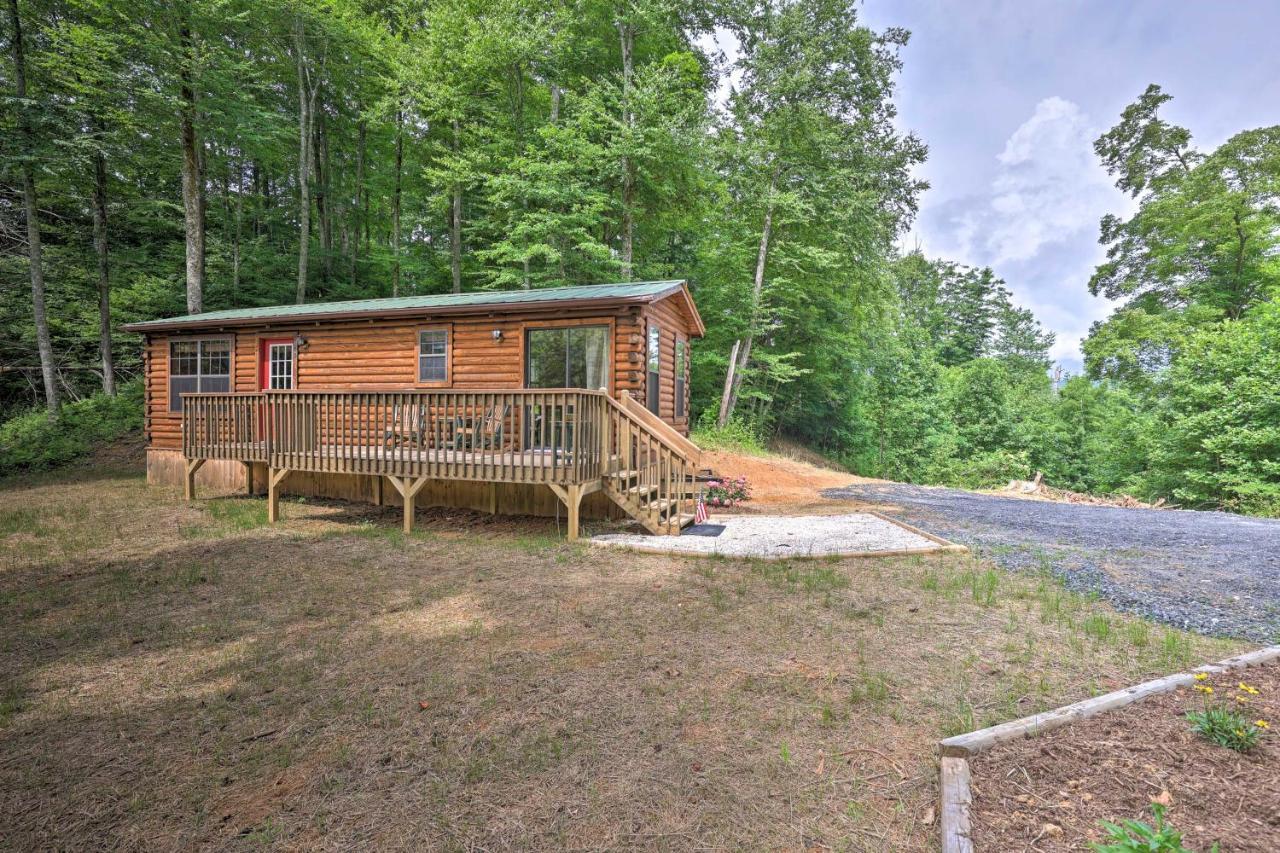 Quaint Log Cabin With Views Near West Jefferson Warrensville Eksteriør billede