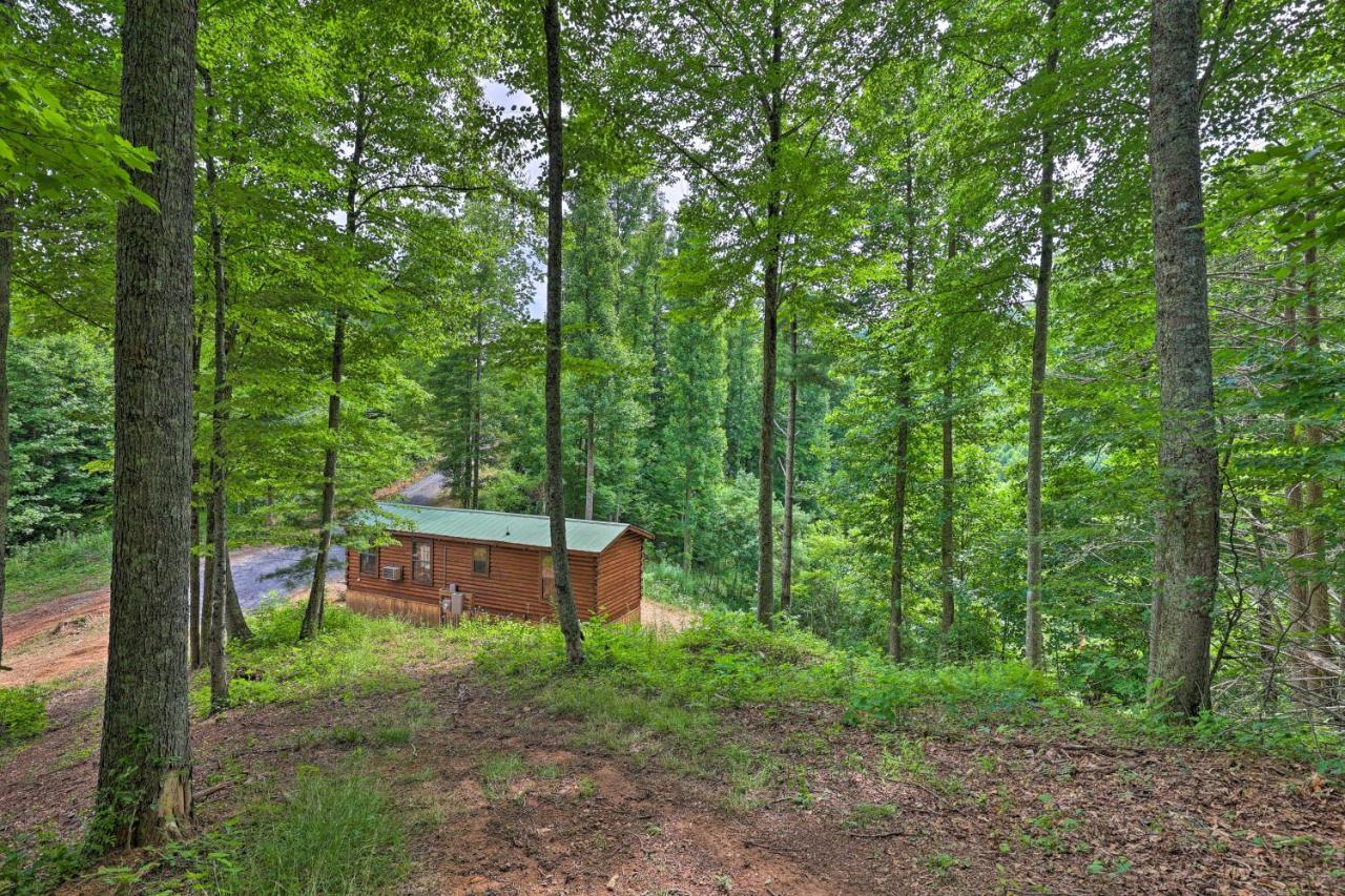 Quaint Log Cabin With Views Near West Jefferson Warrensville Eksteriør billede